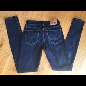 Levi’s 711 skinny jeans